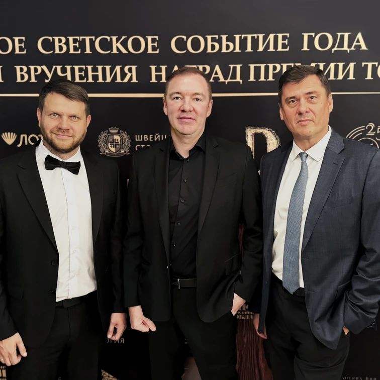 photo-0